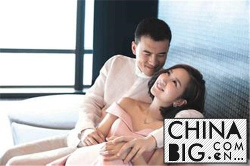 赫子铭家庭背景显赫 揭其与老婆何洁婚恋全过程