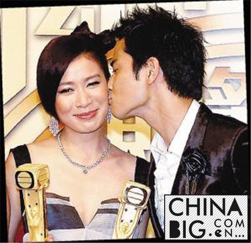 郑嘉颖很伤透佘诗曼的心 揭秘两人分手真相 