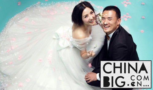 何洁与赫子铭结婚了吗？何洁老公赫子铭家庭背景介绍