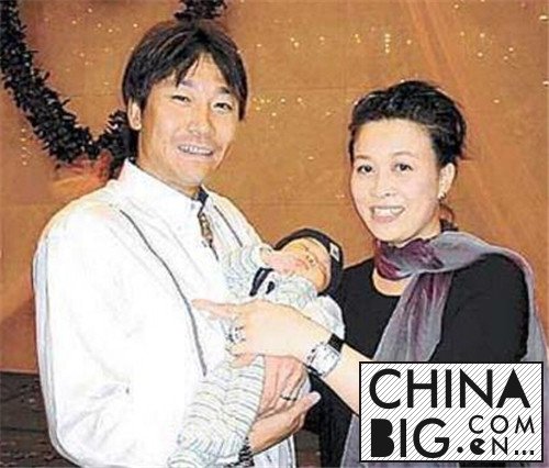 那英吸毒的照片子虚乌有 揭其与两任老公之间的故事