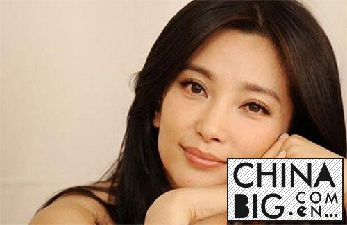 周渝民女友喻虹渊相恋4年盼速婚 揭仔仔的昔日风流情史