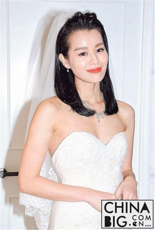 胡杏儿未婚夫Philip个人资料曝光 揭其与黄宗泽分手真相