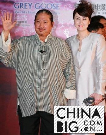 洪金宝的现任妻子高丽虹疑小三上位    洪金宝与韩裔前妻离婚原因揭秘