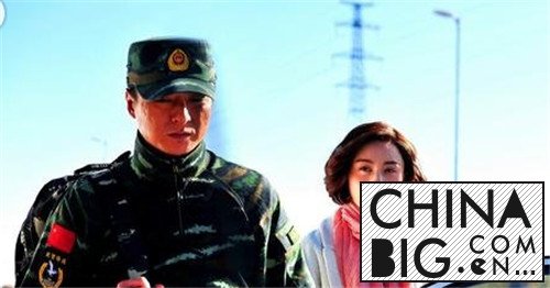 反恐特战队杨灿的生父是谁？他的生父是怎么死的？