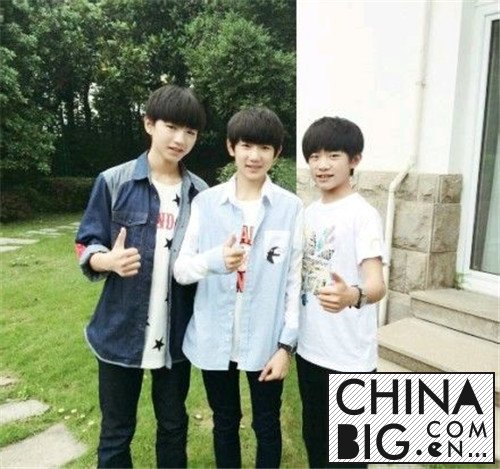 TFBOYS塶ǵʮ꡷ﱾɫС 鼰Ա