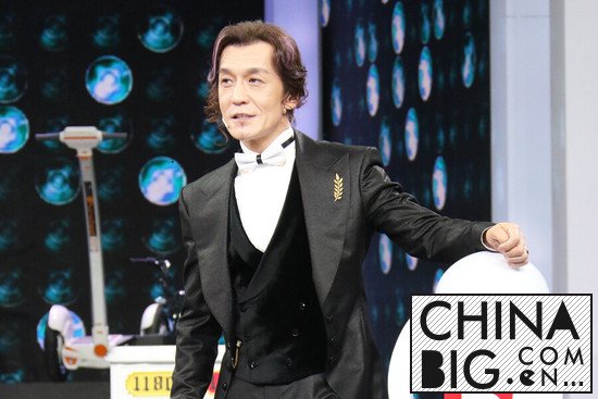节目掌门人李咏