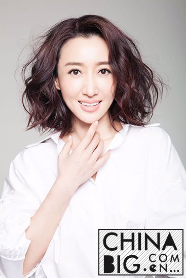 宋宁《爸爸请回答》成“翻译” 出言力挺恩师冯巩