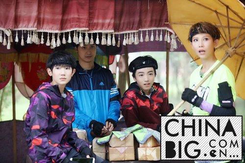 ȫԱСٷҰع    ٷҳơȥŻTFBOYS