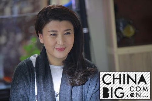 《继父回家》闫学晶饰演“纠结妈妈”丁洁    丁洁结局跟谁在一起了？