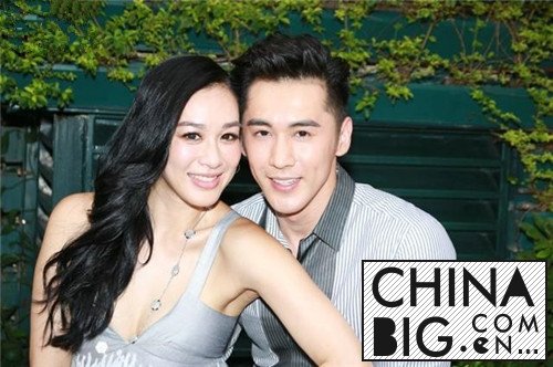 钟丽缇张伦硕公开恋情 钟丽缇三个女儿美照曝光