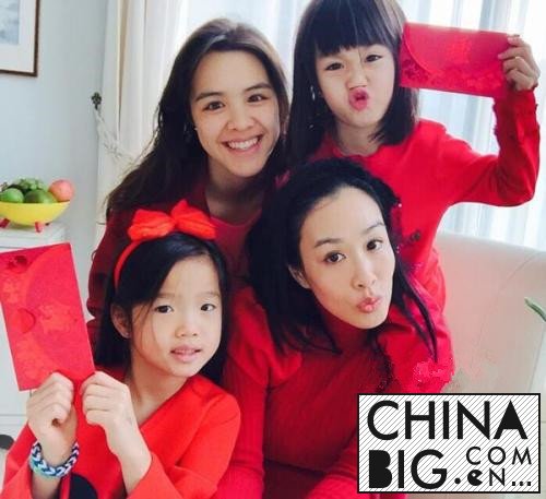 钟丽缇张伦硕公开恋情 钟丽缇三个女儿美照曝光