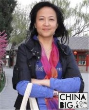 关少曾的妻子李君个人资料 女儿关晓彤美照曝