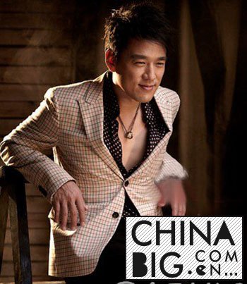 王耀庆结婚没有老婆是郭晏青？   王耀庆老婆郭晏青与儿子照片曝光