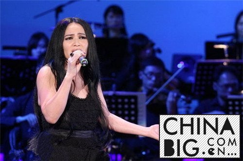 潘越云成名曲有哪些？   潘越云被“捉奸在床”是怎么回事