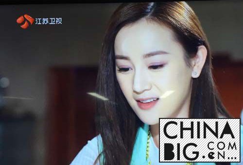 《爱的阶梯》陈秋妍喜欢谁？  陈秋妍结婚和谁在一起了？