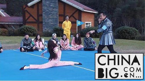 《奔跑吧兄弟4》第二期“人鱼CP”林允疯狂劈叉   邓超被撕？