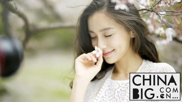  AngelaBaby ӣ û˭
