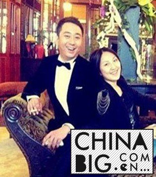 王自健结婚了吗？   王自健老婆黄雅静资料照片曝光