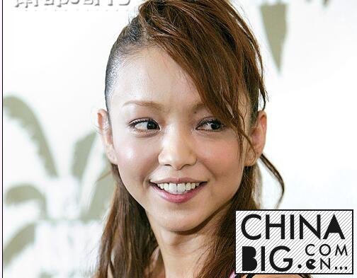 安室奈美惠和滨崎步“互掐”   安室奈美惠为什么讨厌滨崎步？