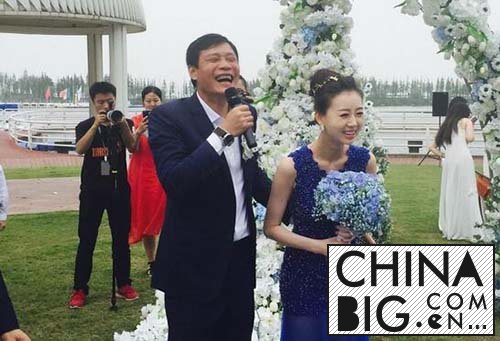 范志毅与女友张梦瑾婚礼现场曝光    张梦瑾资料照片介绍
