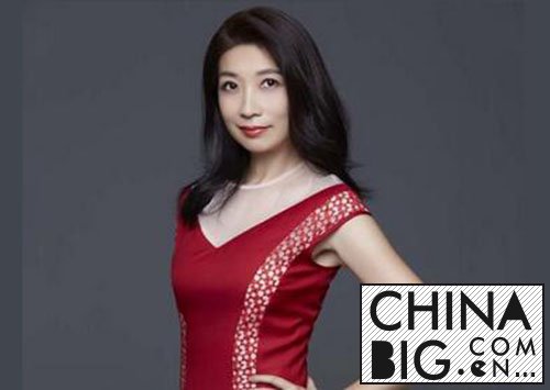 黄嘉千的父亲是刘松仁吗？   黄嘉千家庭背景资料介绍