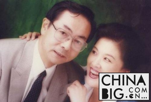 宋春丽与老公为什么没孩子？  宋春丽领养的女儿照片曝光