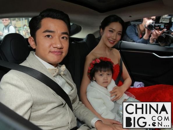 王祖蓝老婆李亚男疑似有孕 李亚男为什么嫁给王祖蓝