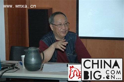 张芝华的现任丈夫是谁？揭张芝华与现任丈夫查国钧的故事